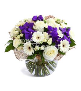 bouquet of orchids and roses