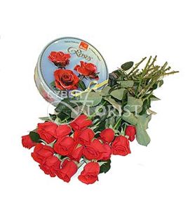 red roses with cookies. Rundu