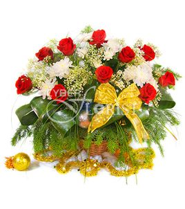 Festive. This gorgeous bsaket expresses the very spirit of Christmas celebration!